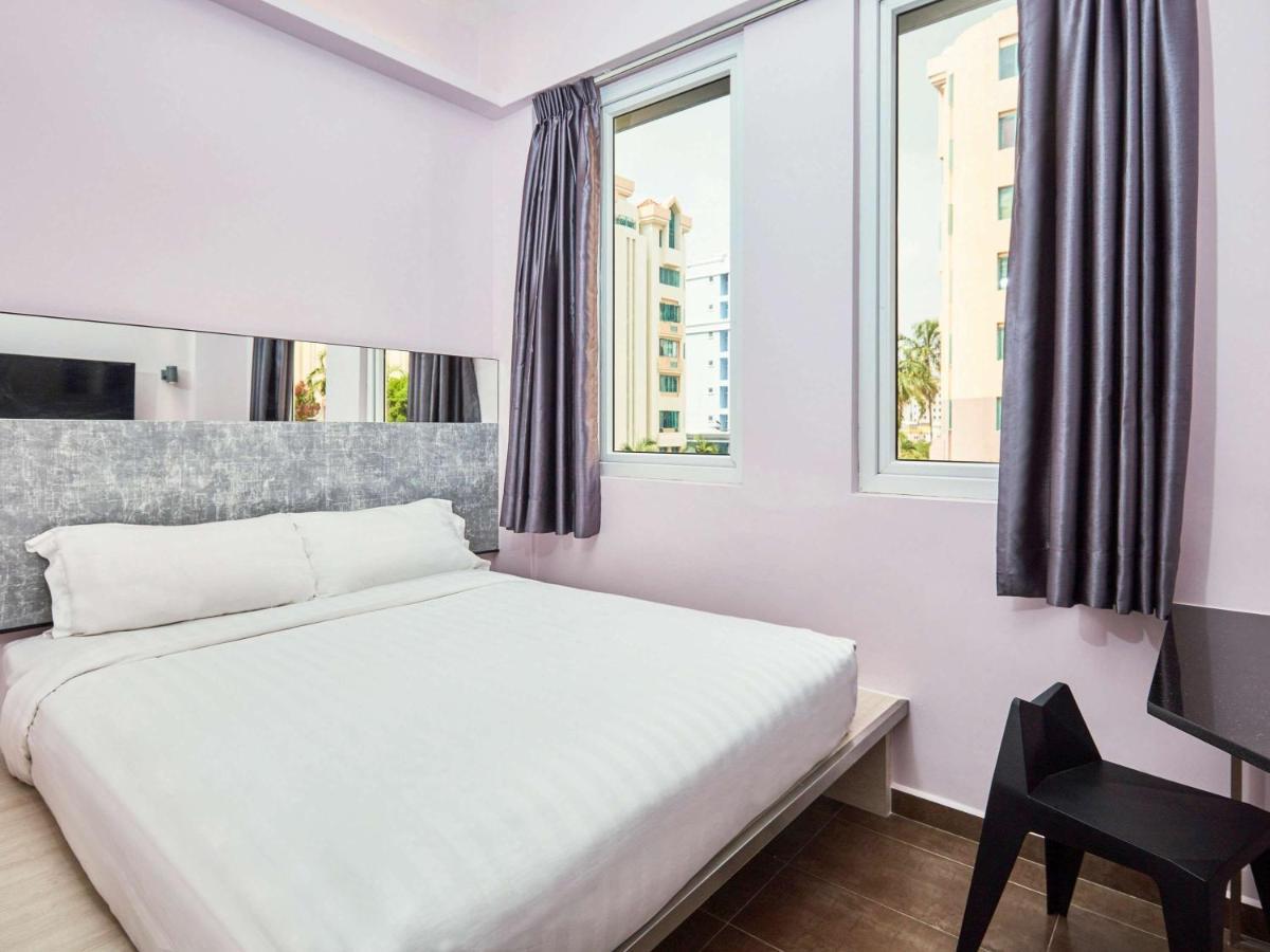 Ibis Budget Singapore Pearl Bagian luar foto