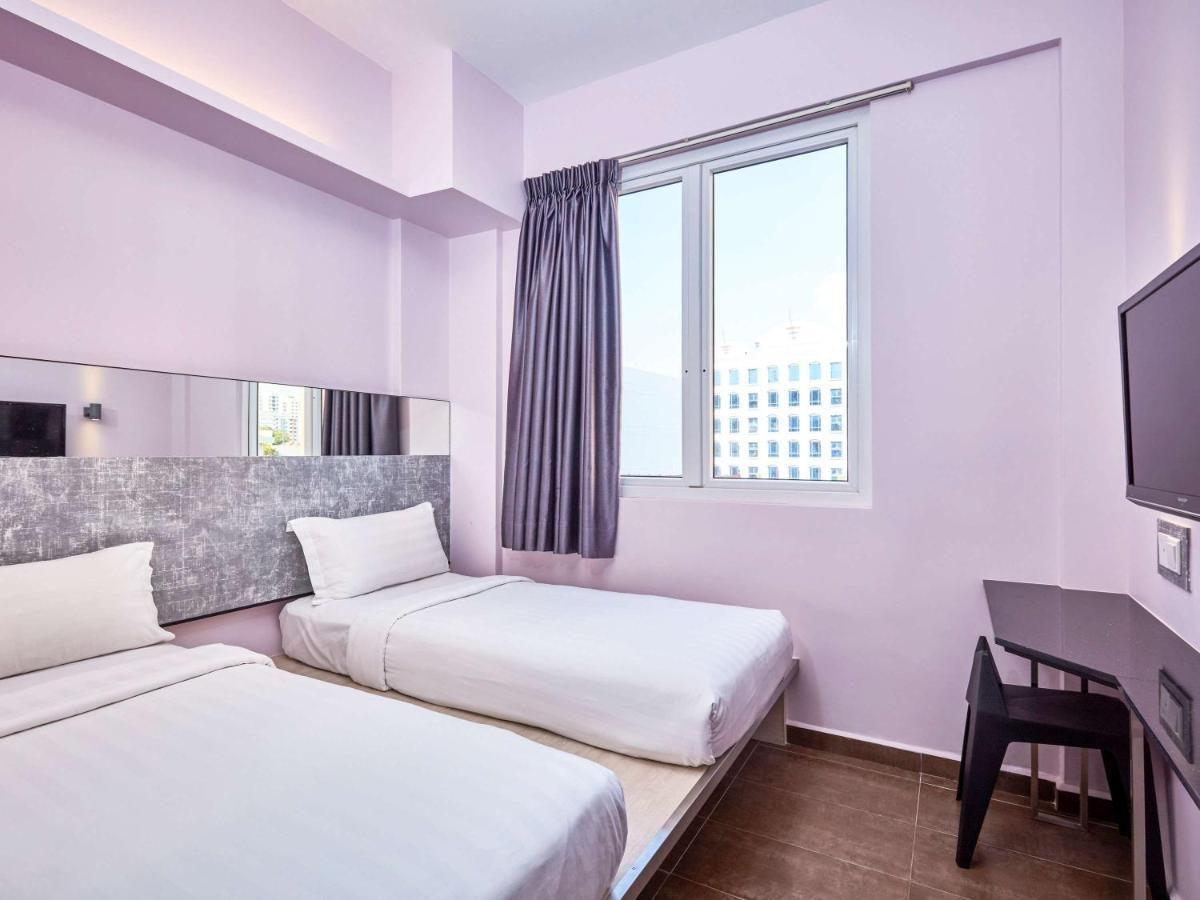 Ibis Budget Singapore Pearl Bagian luar foto