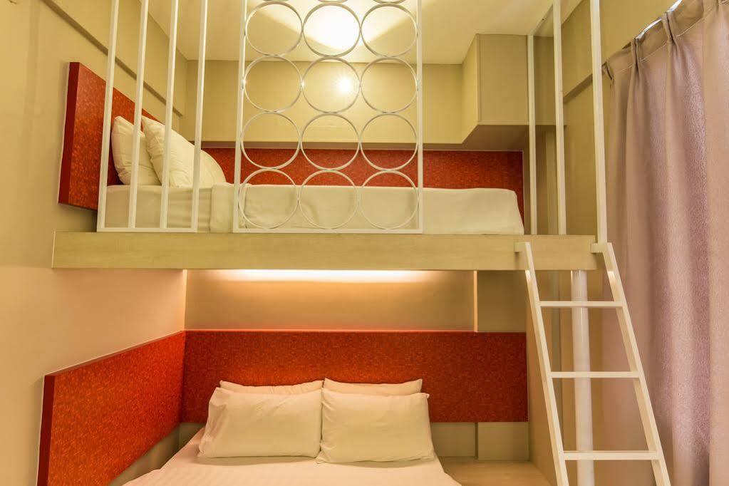 Ibis Budget Singapore Pearl Bagian luar foto